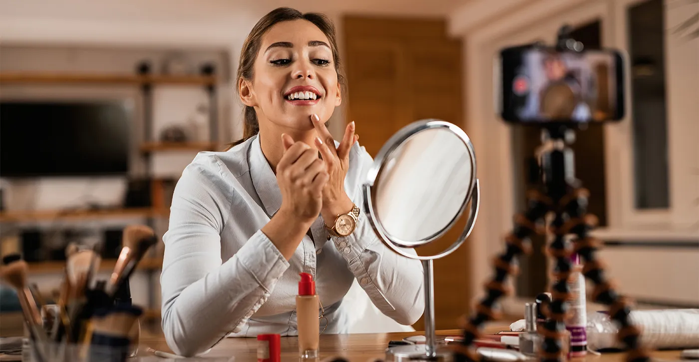 Lista de los 10 influenciadores colombianos destacados en Instagram, YouTube y TikTok en 2025